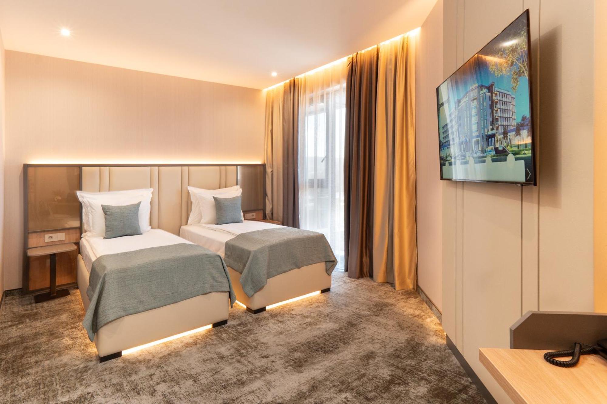 Atmosphere Balneo Hotel & Spa Paweł Banja Zewnętrze zdjęcie